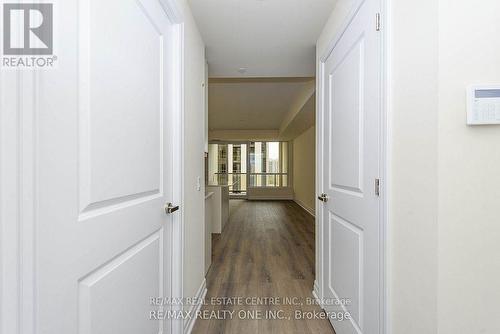 910 - 9075 Jane Street, Vaughan, ON - Indoor Photo Showing Other Room