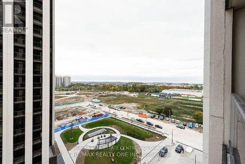 910 - 9075 Jane Street, Vaughan, ON - Outdoor With View