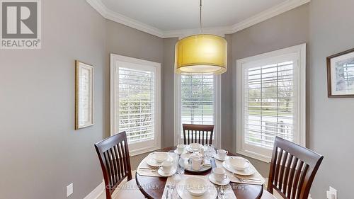 127 - 17 Legendary Trail, Whitchurch-Stouffville, ON - Indoor Photo Showing Dining Room