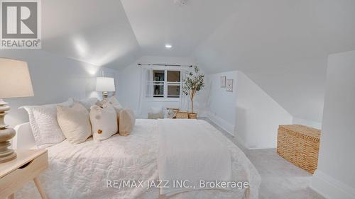 263 Haig Street, Oshawa (O'Neill), ON - Indoor Photo Showing Bedroom