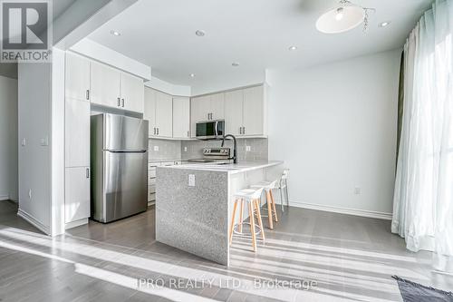 49 Mcbride Trail W, Barrie, ON - Indoor Photo Showing Kitchen