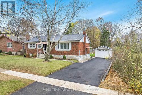 132 Rodney Street, Barrie, ON - Outdoor With Facade