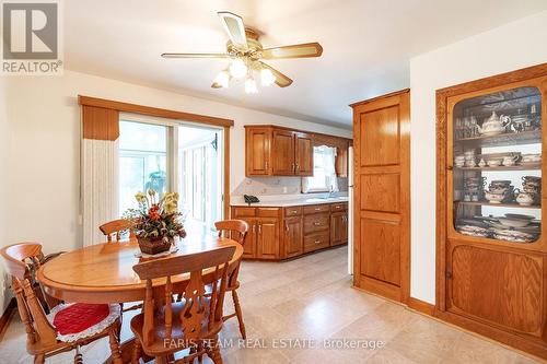 132 Rodney Street, Barrie, ON - Indoor Photo Showing Dining Room