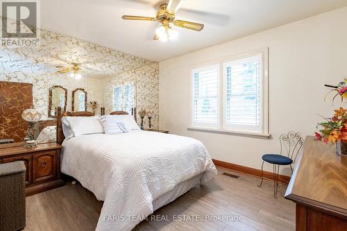 132 Rodney Street, Barrie, ON - Indoor Photo Showing Bedroom