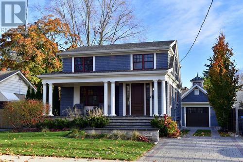 622 Woodland Avenue, Burlington, ON - Outdoor With Facade