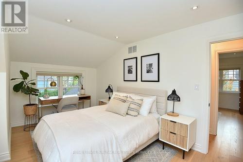 622 Woodland Avenue, Burlington, ON - Indoor Photo Showing Bedroom