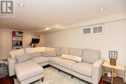 622 Woodland Avenue, Burlington, ON - Indoor Photo Showing Living Room