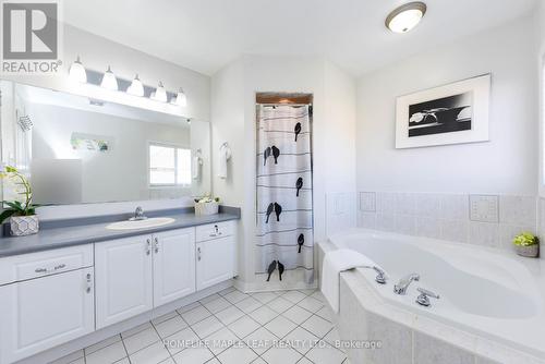 78 Pauline Crescent, Brampton, ON - Indoor Photo Showing Bathroom