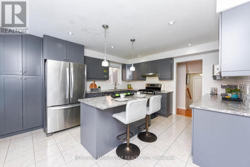 78 Pauline Crescent, Brampton, ON - Indoor Photo Showing Kitchen With Upgraded Kitchen