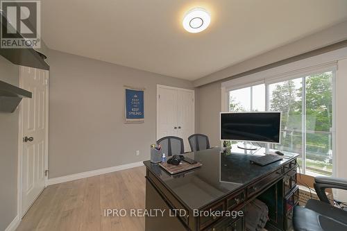 16 Cedar Drive, Caledon, ON - Indoor Photo Showing Office