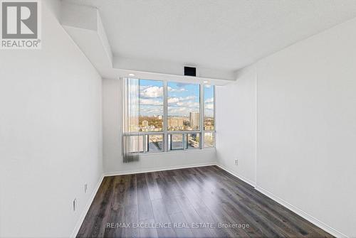 1913 - 115 Hillcrest Avenue, Mississauga, ON - Indoor Photo Showing Other Room