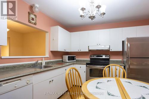 15 - 445 Stone Church Road W, Hamilton, ON - Indoor Photo Showing Kitchen