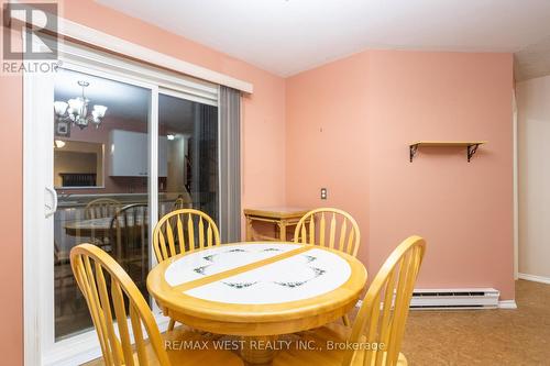 15 - 445 Stone Church Road W, Hamilton, ON - Indoor Photo Showing Dining Room