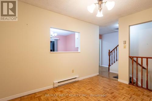 15 - 445 Stone Church Road W, Hamilton, ON - Indoor Photo Showing Other Room