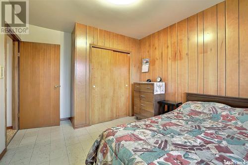 1360 Rothwell Street, Regina, SK - Indoor Photo Showing Bedroom