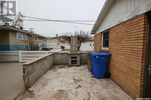 1360 Rothwell Street, Regina, SK - Outdoor With Exterior