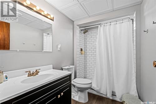 200 Prairie Avenue, Briercrest, SK - Indoor Photo Showing Bathroom