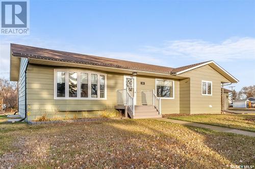 200 Prairie Avenue, Briercrest, SK - Outdoor