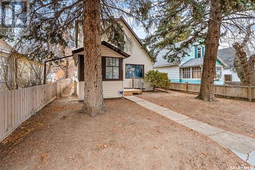 450 Stadacona Street W, Moose Jaw, SK - Outdoor