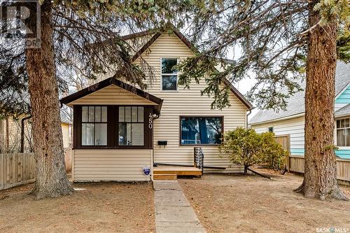 450 Stadacona Street W, Moose Jaw, SK - Outdoor