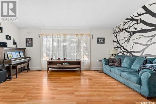 315 Birch Street, Caronport, SK - Indoor Photo Showing Living Room