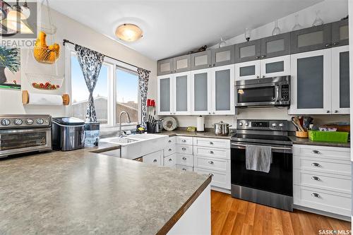 315 Birch Street, Caronport, SK - Indoor Photo Showing Kitchen