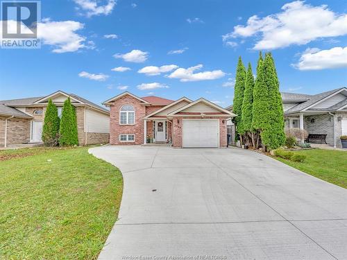 2384 Trappers Avenue, Windsor, ON - Outdoor With Facade