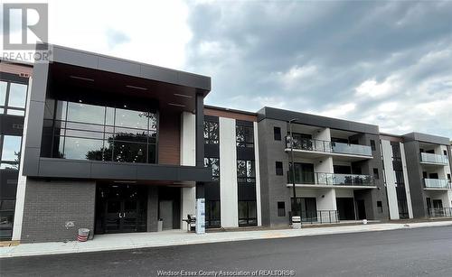 140 Main Street East Unit# 208, Kingsville, ON - Outdoor With Balcony With Facade