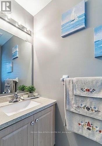 42 Livingston Road, Milton, ON - Indoor Photo Showing Bathroom