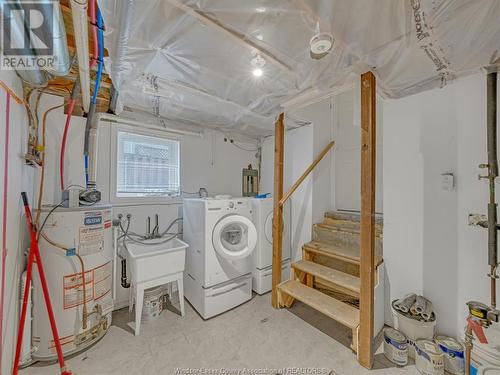 2648 Chick Court, Windsor, ON - Indoor Photo Showing Laundry Room