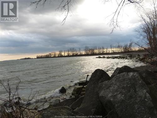 16 Julien Avenue, Leamington, ON - Outdoor With Body Of Water With View