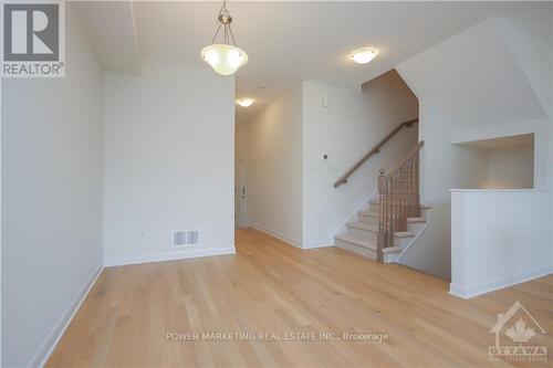 734 Sebastian Street, Ottawa, ON - Indoor Photo Showing Other Room