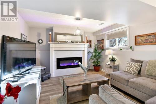 53 Cambridge Crescent, Brockville (810 - Brockville), ON - Indoor Photo Showing Living Room With Fireplace