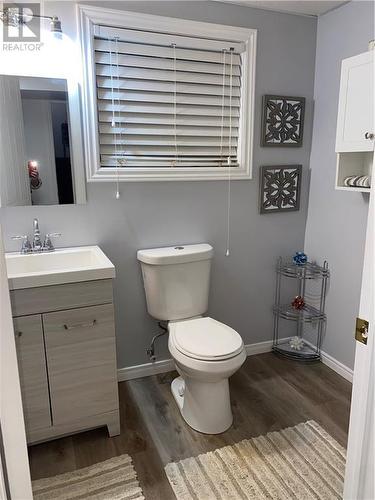 53 Cambridge Crescent, Brockville (810 - Brockville), ON - Indoor Photo Showing Bathroom