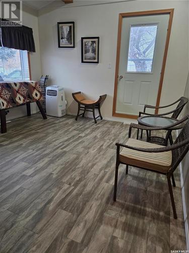 358 Prince Edward Street, Melville, SK - Indoor Photo Showing Living Room