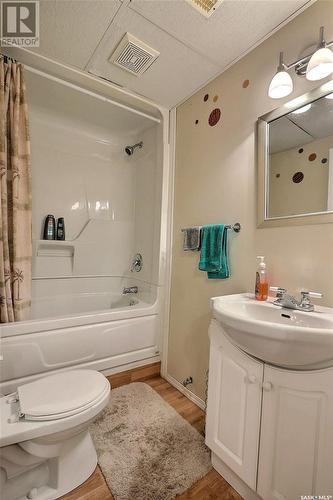 3180 Grey Owl Crescent, Prince Albert, SK - Indoor Photo Showing Bathroom