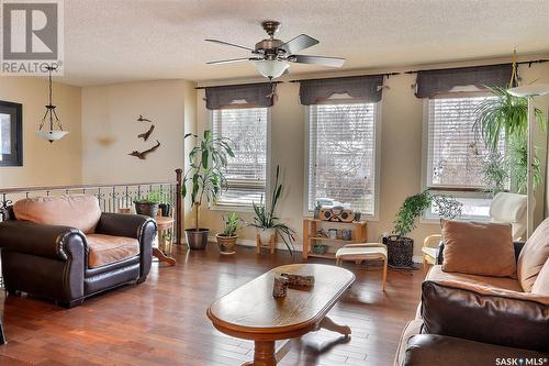 3180 Grey Owl Crescent, Prince Albert, SK - Indoor Photo Showing Living Room