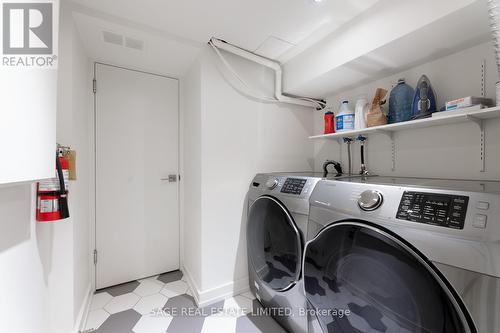 Lower - 685 Euclid Avenue, Toronto, ON - Indoor Photo Showing Laundry Room