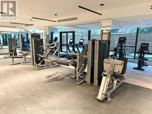 1310 - 127 Broadway Avenue, Toronto, ON - Indoor Photo Showing Gym Room