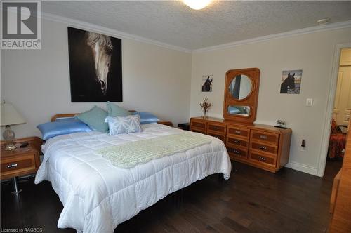 1 Williamson Place, South Bruce Peninsula, ON - Indoor Photo Showing Bedroom