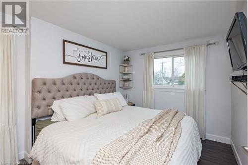 987 Tilley Street, North Bay, ON - Indoor Photo Showing Bedroom