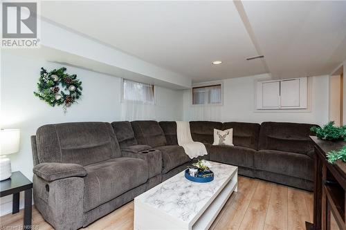 987 Tilley Street, North Bay, ON - Indoor Photo Showing Living Room