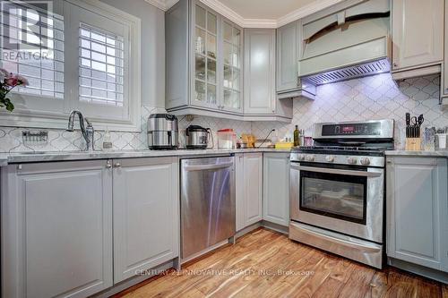 24 Leahurst Drive, Toronto, ON - Indoor Photo Showing Kitchen With Upgraded Kitchen