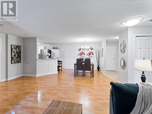 216 - 684 Warden Avenue, Toronto, ON - Indoor Photo Showing Living Room