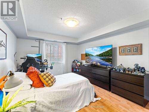 216 - 684 Warden Avenue, Toronto, ON - Indoor Photo Showing Bedroom