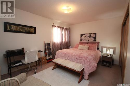 201 1002 108Th Street, North Battleford, SK - Indoor Photo Showing Bedroom