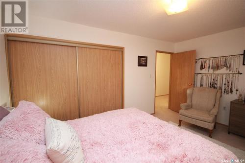 201 1002 108Th Street, North Battleford, SK - Indoor Photo Showing Bedroom