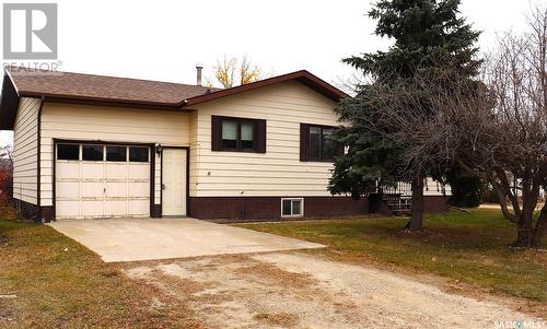 400 Garfield Avenue, Hanley, SK - Outdoor