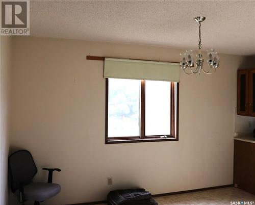 400 Garfield Avenue, Hanley, SK - Indoor