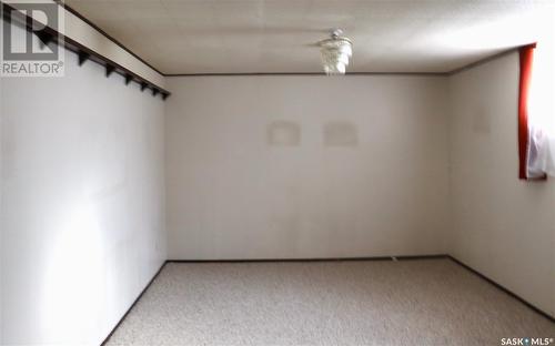 400 Garfield Avenue, Hanley, SK - Indoor Photo Showing Other Room